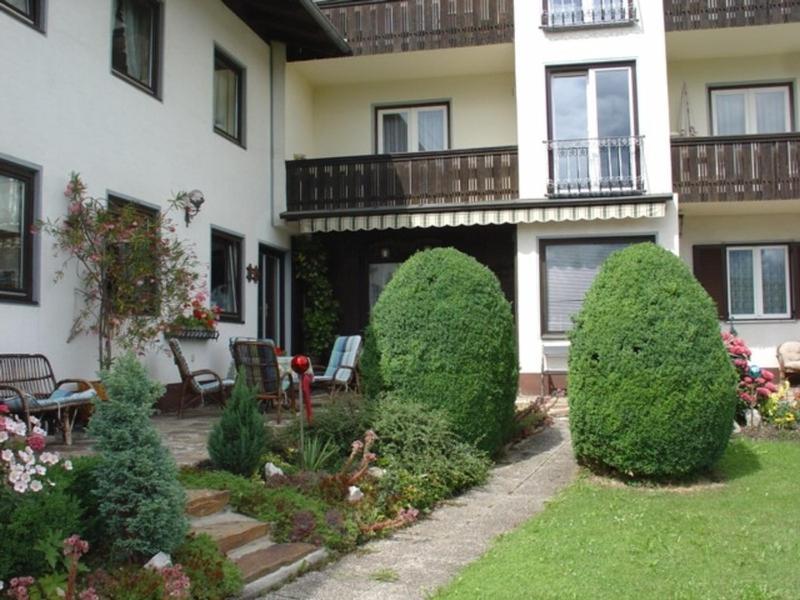Pension Katharina Fruehstueck Ab 5 Uhr Frueh Seeboden Dış mekan fotoğraf